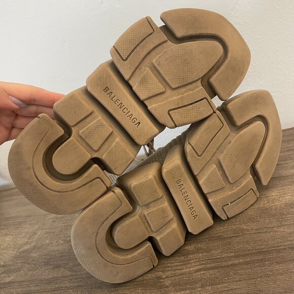 Balenciaga Speed 2.0 Lace-up Knit Sneaker in Beige size 36 - Picture 7 of 8